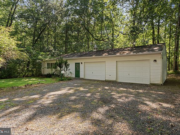 2nd image of 13247 Blackwood Dr