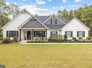 2066 Smokey Rd, Newnan, GA 30263