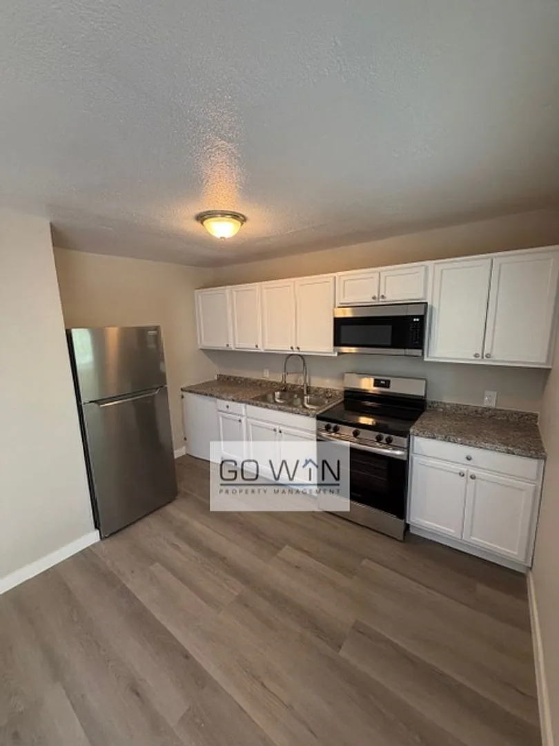 1537 W Pierce St. — Photo 1