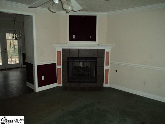 3rd image of 507 Uneeda Ct