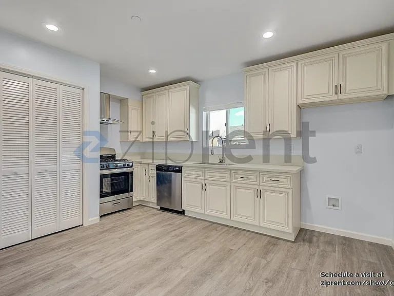 969 S Lorena St #1/2 — Photo 5