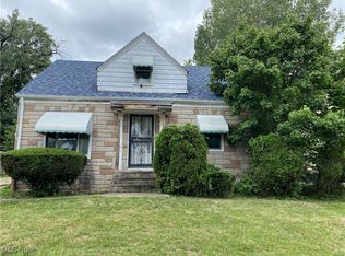17011 Ridgeton Dr E, Cleveland, OH 44128