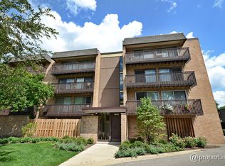 1845 Tanglewood Dr UNIT 2C, Glenview, IL 60025