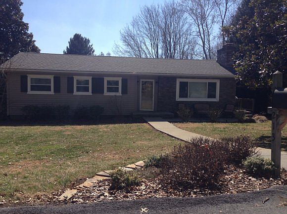 1st image of 213 Carolyn Cir