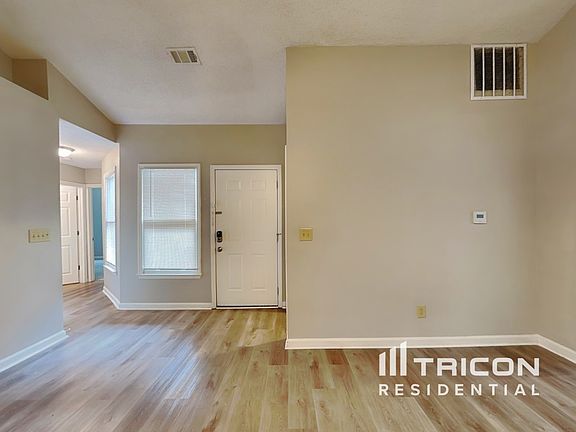 3rd image of 2384 Boone Ct