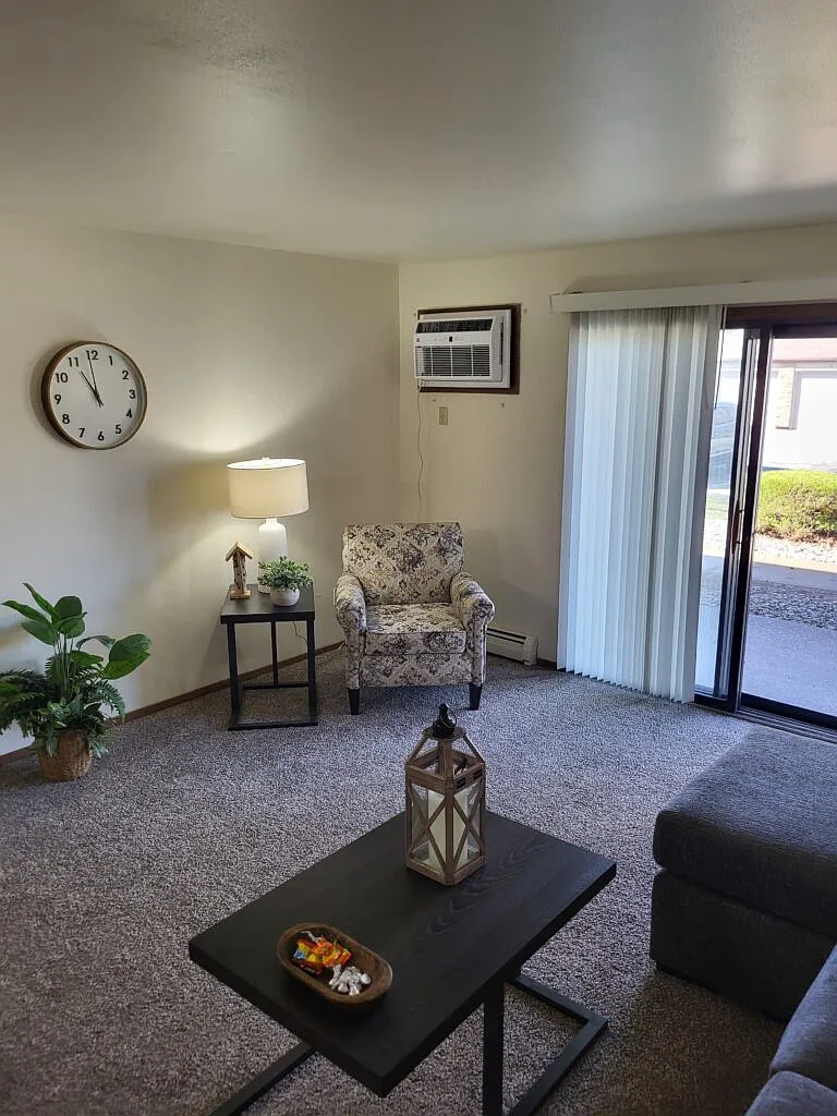 1 bed, $1,099 — Photo 3