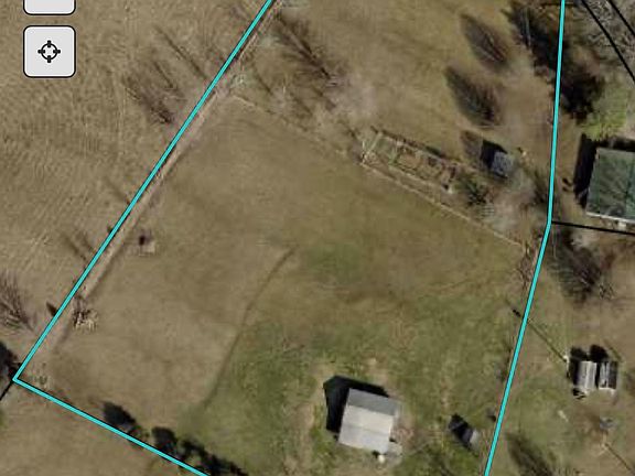 2nd image of 123 Oaks Rd