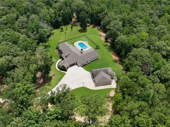 14001 Meadowbrook Rd, Northport, AL 35475