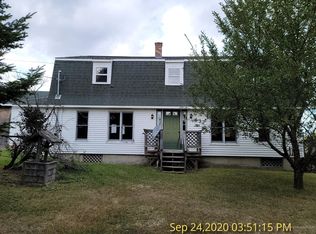 11 Hilltop Ln, Solon, ME 04979