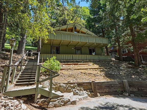 2nd image of 997 Berne Dr