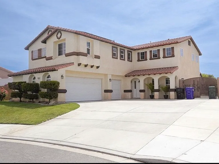 12661 Shorewood Ln — Photo 7