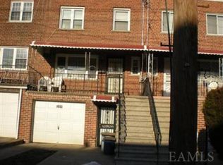 1053 E 224th St, Bronx, NY 10466