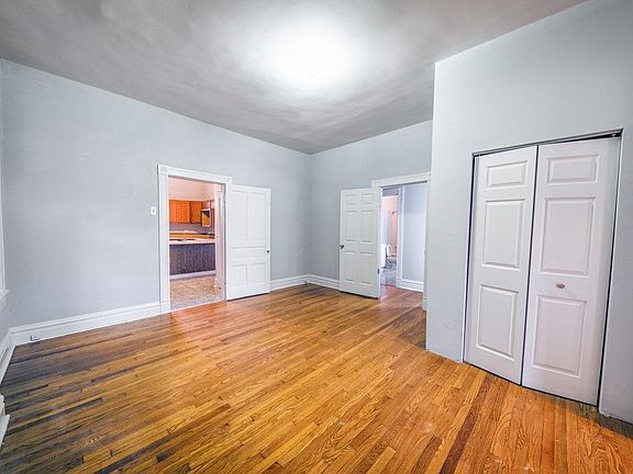 4th image of 2144 Stansbury St #1F