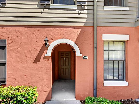 2nd image of 760 CENTERVALE DRIVE #201