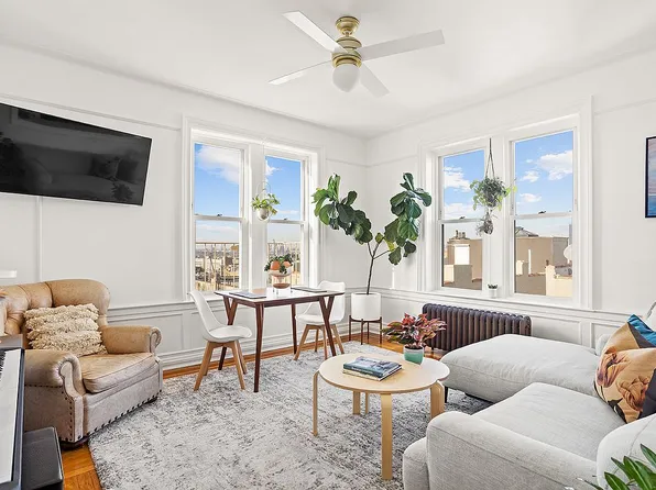 549 41st St APT 4D, Brooklyn, NY 11232