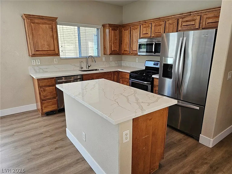 1018 Garnet Ridge Ct — Photo 11