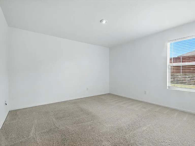 1653 Bluffview Dr — Photo 18