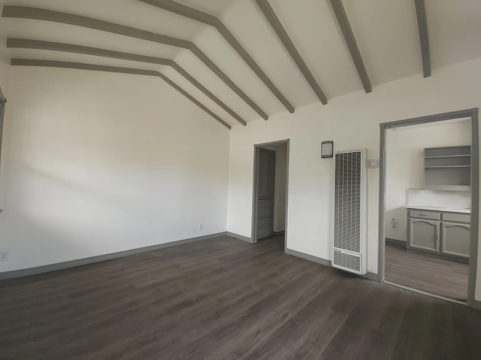 1 bed, 550 sqft, $1,800 — Photo 4