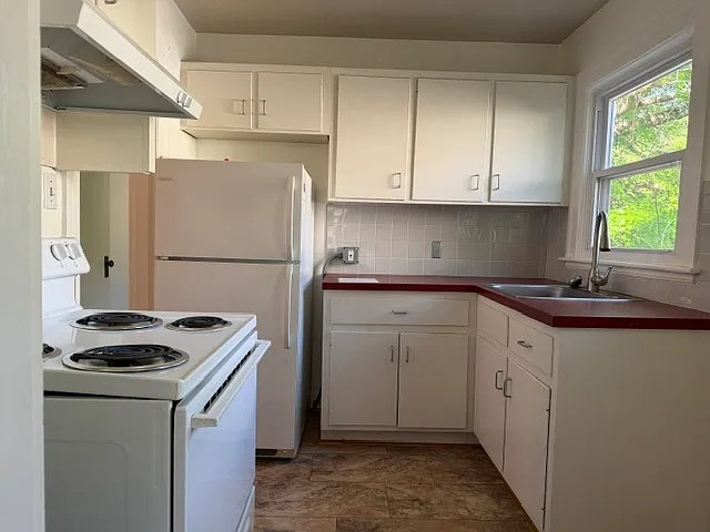 7 Adele St — Photo 3