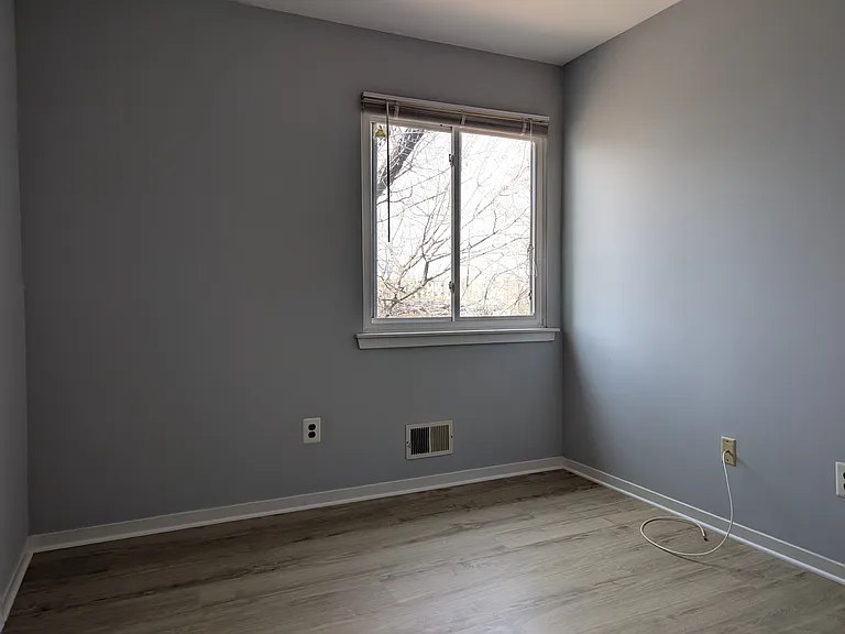 37 Whitehall Ct — Photo 12