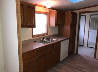 17136 Saint George Dr, Macomb, MI 48044