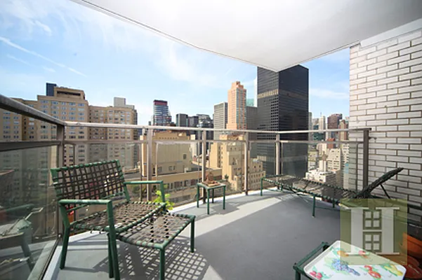 Sold by Halstead Real Estate | media 6