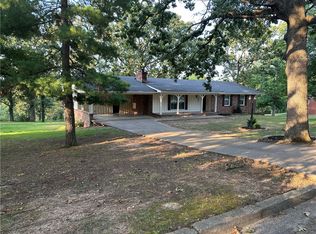 207 Pleasant Ave, Berryville, AR 72616