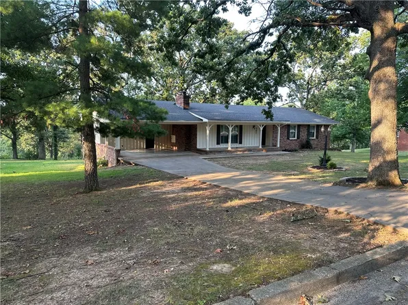 207 Pleasant Ave, Berryville, AR 72616