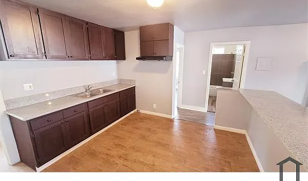 3815 S Saint Andrews Pl — Photo 2