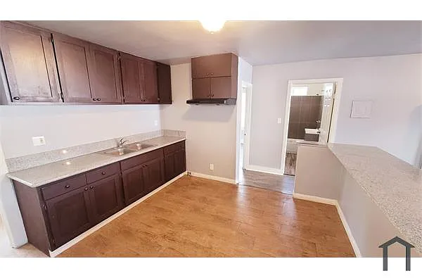 Building Photo - 3815 S Saint Andrews Pl