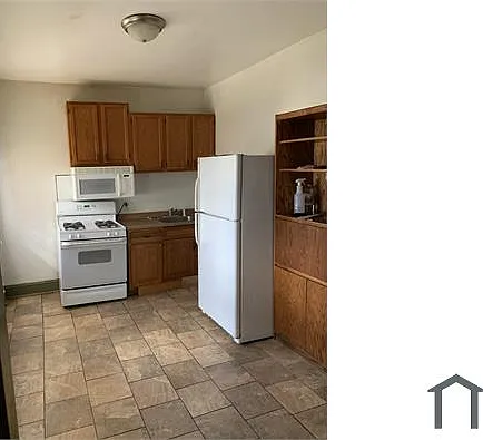 910 W King St #2 — Photo 2