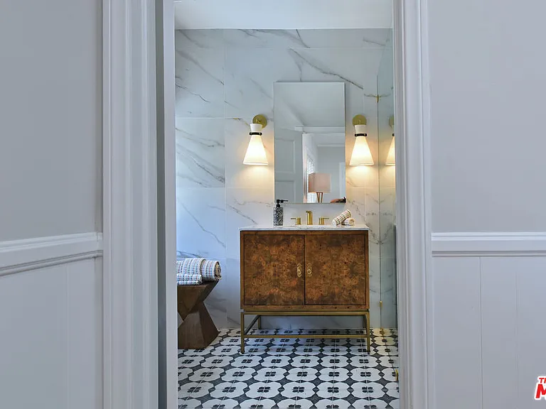 5005 Los Feliz Blvd — Photo 11