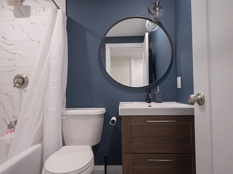 856 Bronson Ave — Photo 27