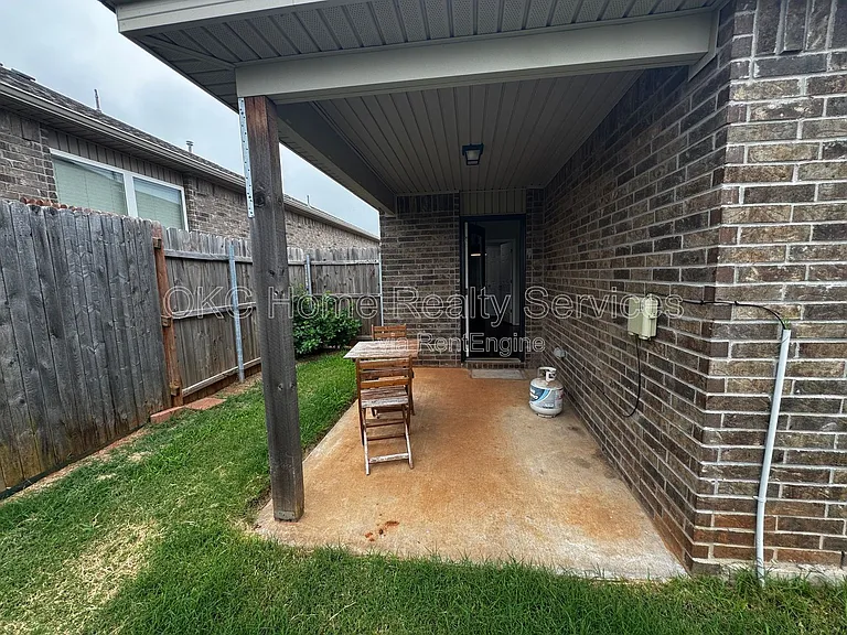 9904 Jackrabbit Rd — Photo 5