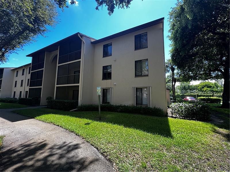 1st image of 206 Foxtail Dr APT B1