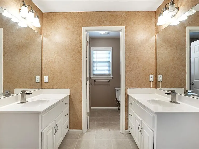 1200 Whitehawk Trl — Photo 34