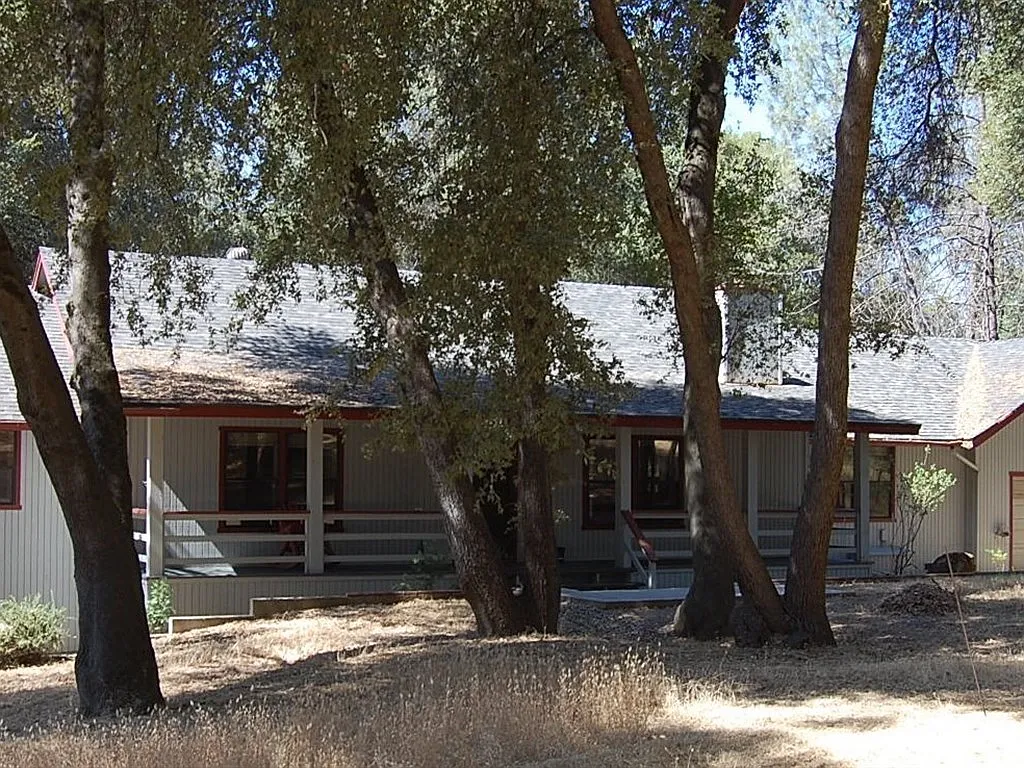 38144 Black Ranch Rd photo 1