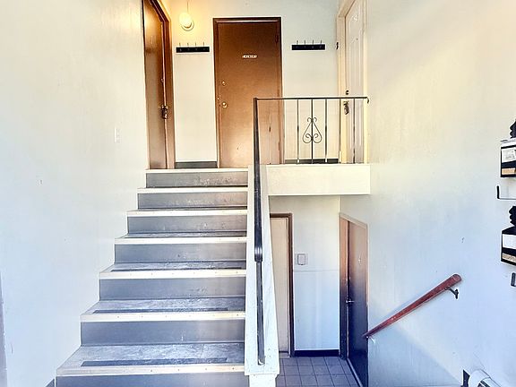 4th image of 1215 Wall St