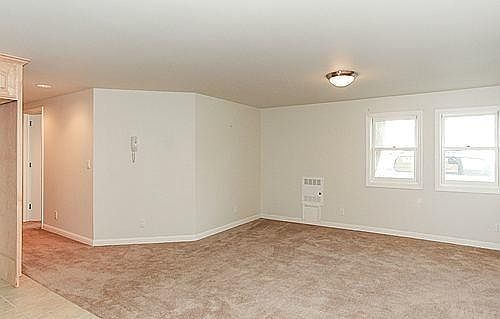 2nd image of 901 Balboa St #901