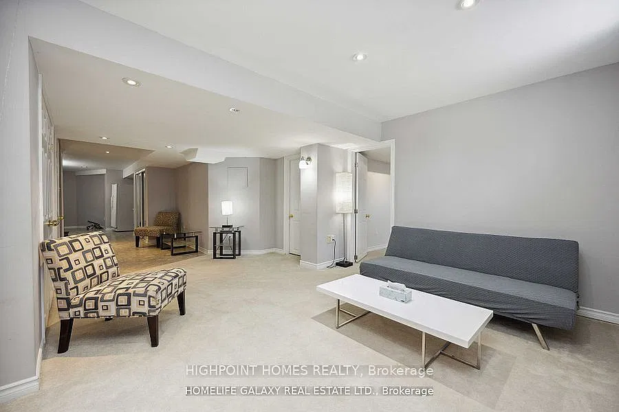 2 bed, $1,650 — Photo 4