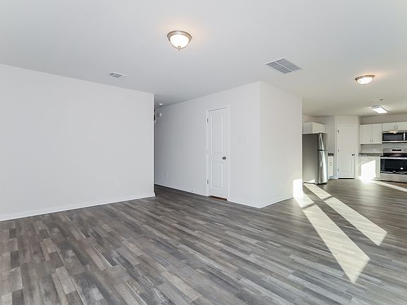4th image of 15763 Del Norte Dr