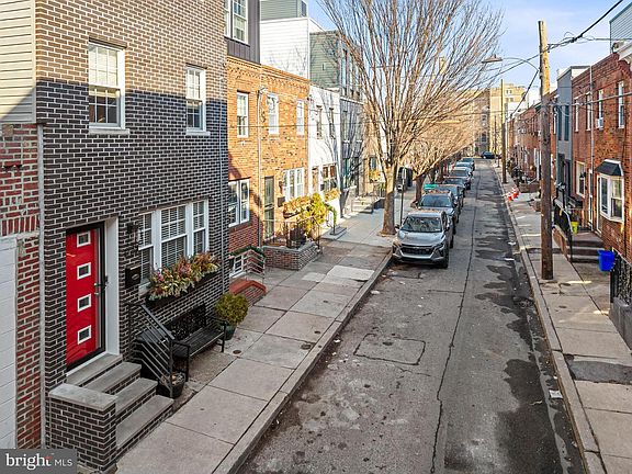 3rd image of 1227 Latona St