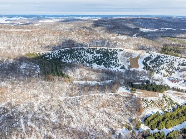 S657 County Road H, Mondovi, WI 54755