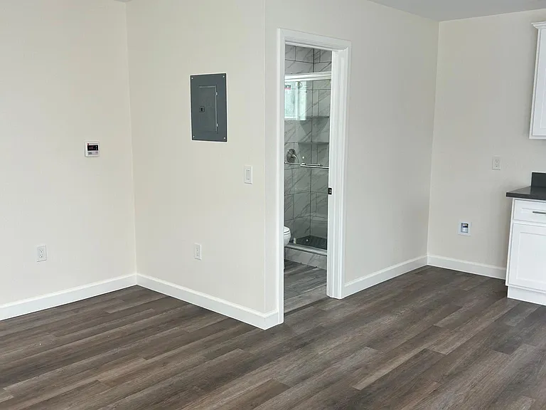 760 N Olive St #B — Photo 8