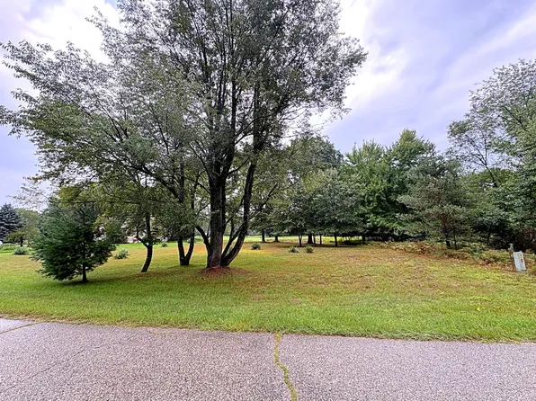 7404 Regency Ln #183, Stanwood, MI 49346