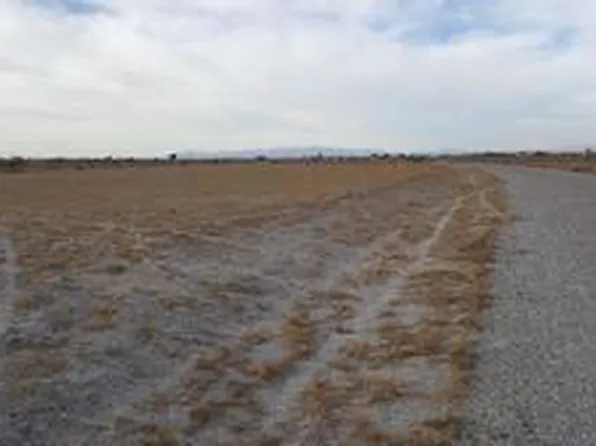 1123 Sea Wind Ave, Thermal, CA 92274