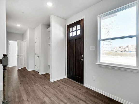 3rd image of 1135 Bowie Dr