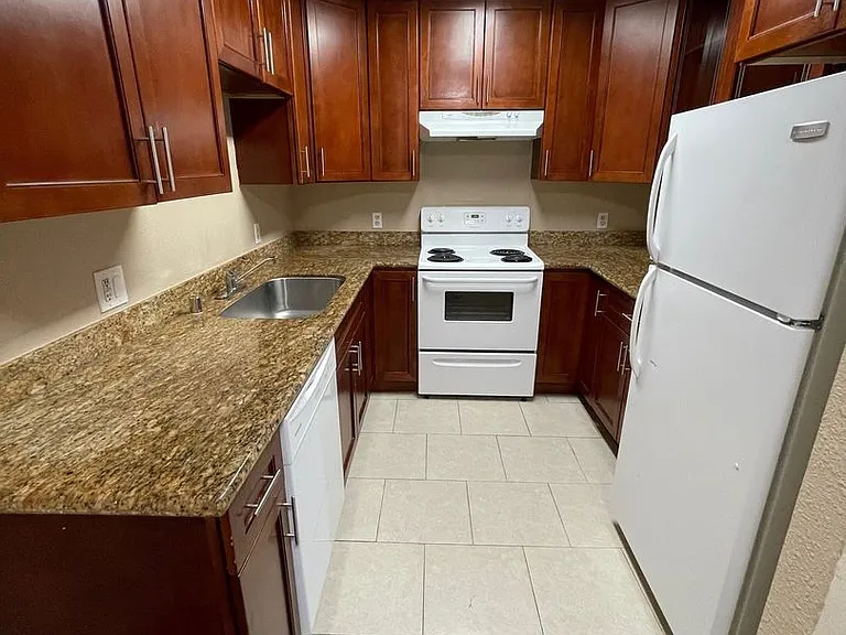 2375 Tripp Dr #1 — Photo 4