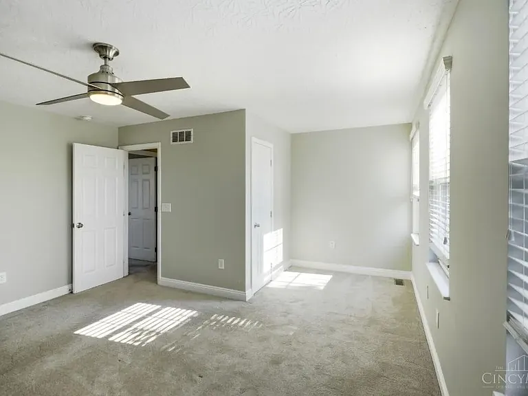 6672 Westminster Ct — Photo 17