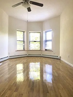 Rented by U2Apartment LLC | media 26